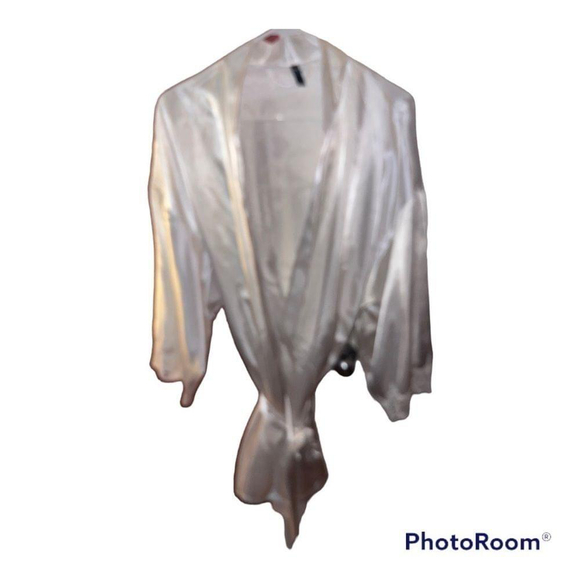 Torrid Bridal Pinup White Satin & Lace Robe - Picture 4 of 8